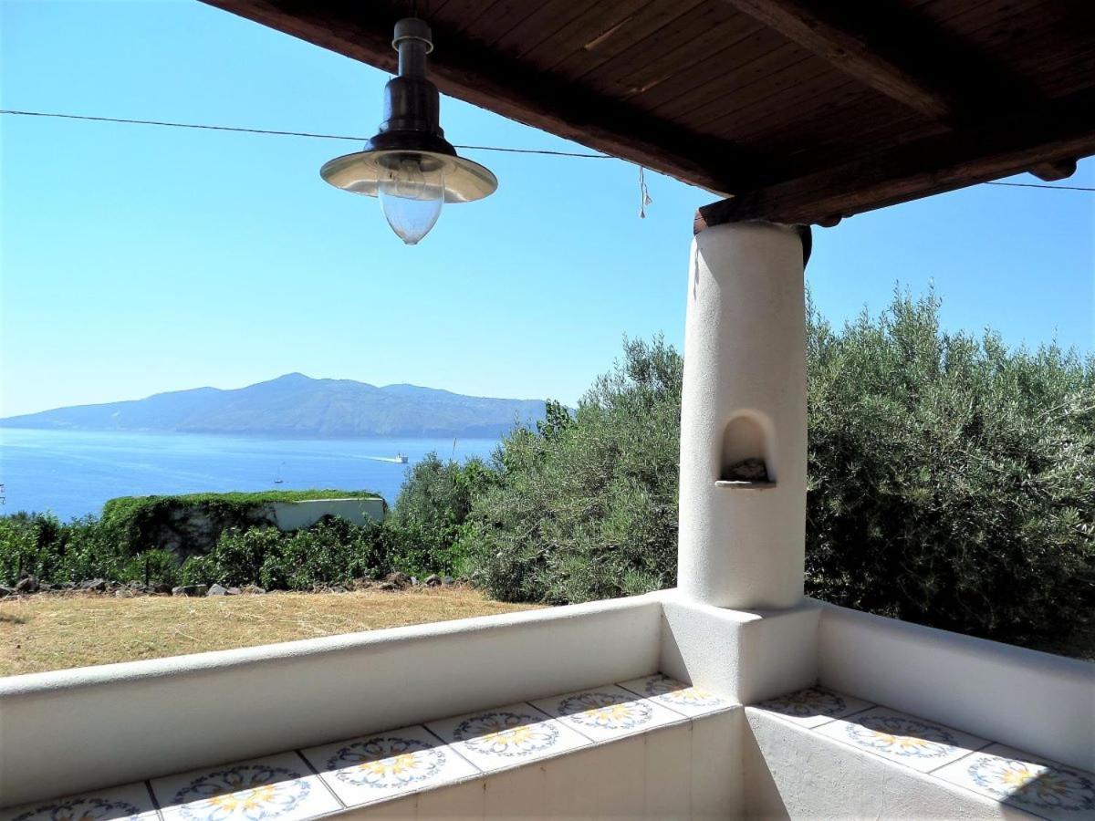 Case Al Mare - Terrazzi Panoramici E Ampio Giardino Santa Marina Salina Exterior photo