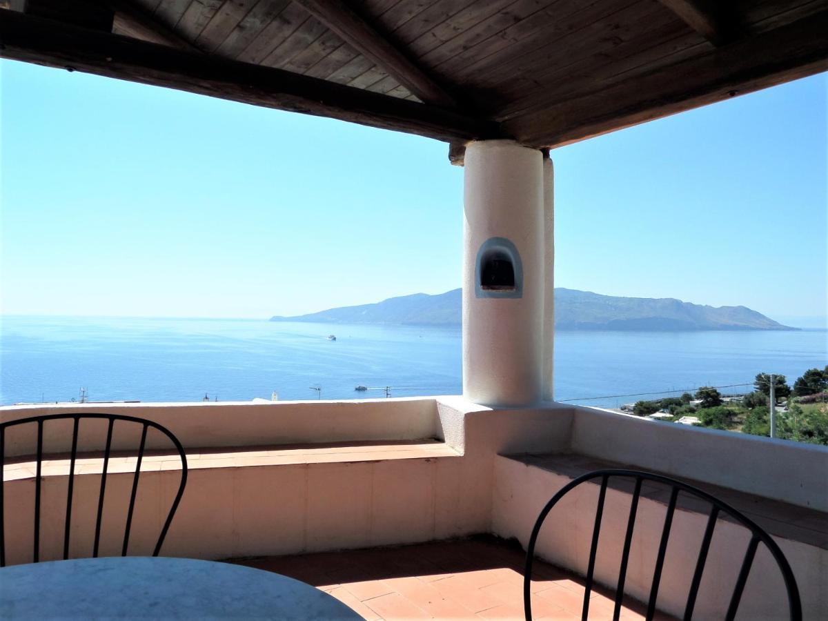 Case Al Mare - Terrazzi Panoramici E Ampio Giardino Santa Marina Salina Exterior photo
